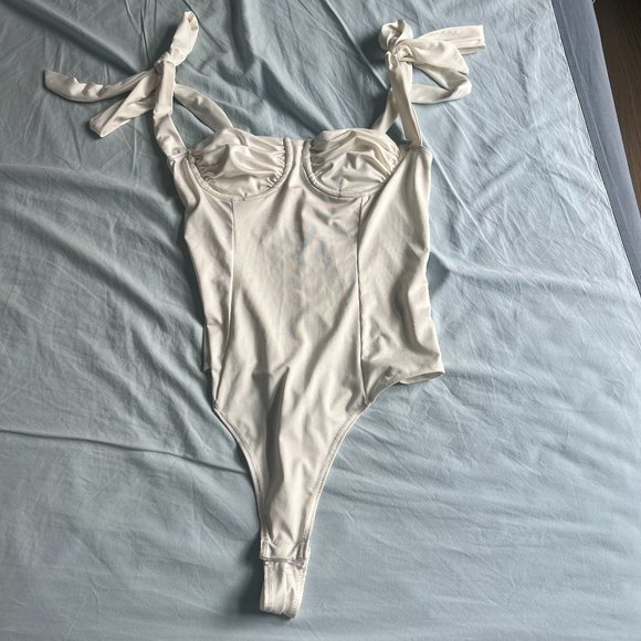 Isalis Bustier Bodysuit in Ivory - Picture 2 of 4